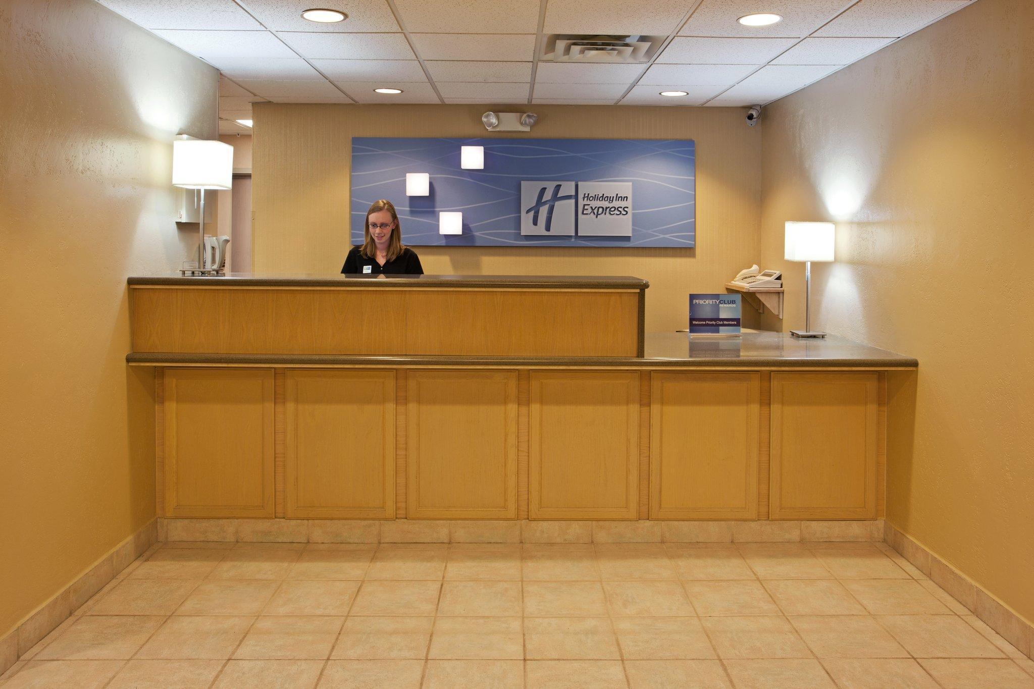 Holiday Inn Express Vermilion By Ihg Εξωτερικό φωτογραφία