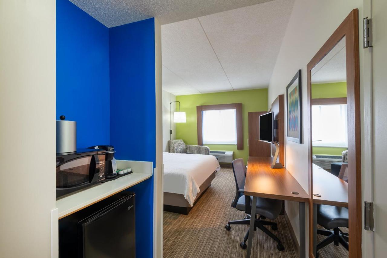 Holiday Inn Express Vermilion By Ihg Εξωτερικό φωτογραφία