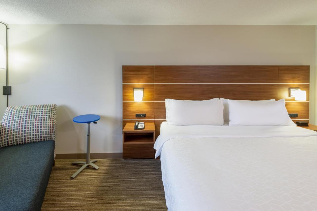 Holiday Inn Express Vermilion By Ihg Εξωτερικό φωτογραφία