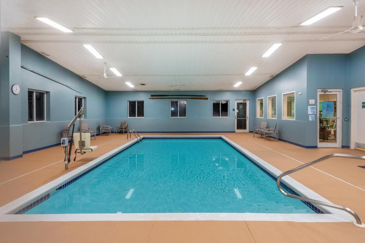Holiday Inn Express Vermilion By Ihg Εξωτερικό φωτογραφία