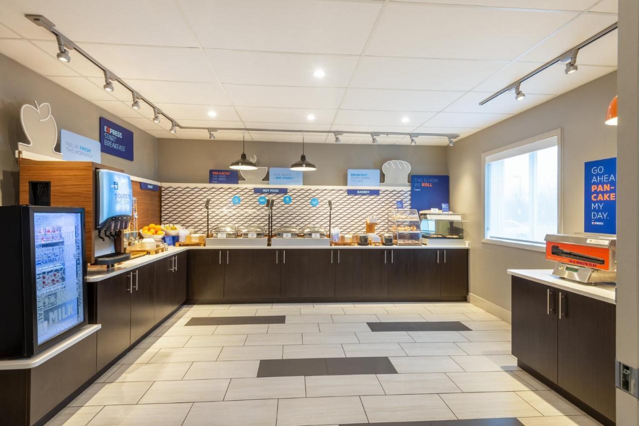 Holiday Inn Express Vermilion By Ihg Εξωτερικό φωτογραφία