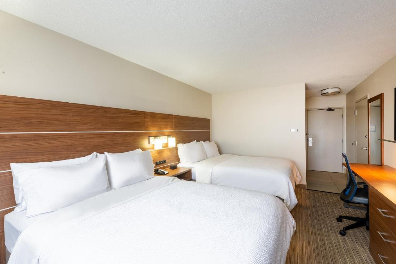 Holiday Inn Express Vermilion By Ihg Εξωτερικό φωτογραφία