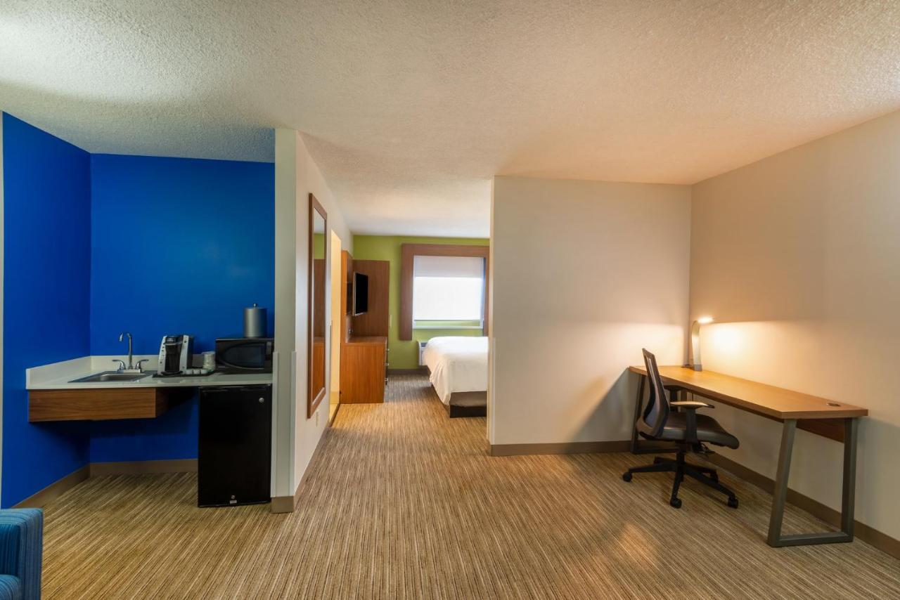 Holiday Inn Express Vermilion By Ihg Εξωτερικό φωτογραφία