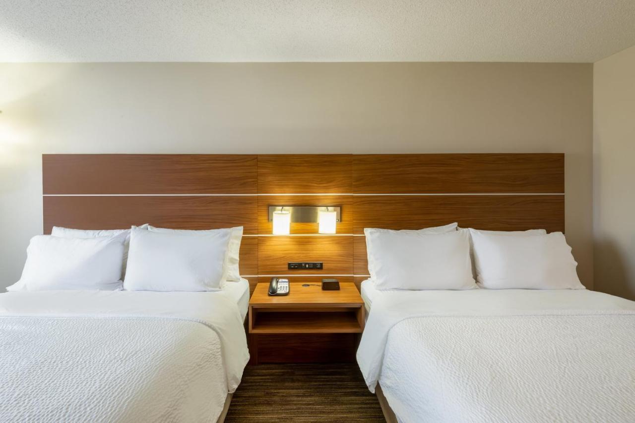 Holiday Inn Express Vermilion By Ihg Εξωτερικό φωτογραφία