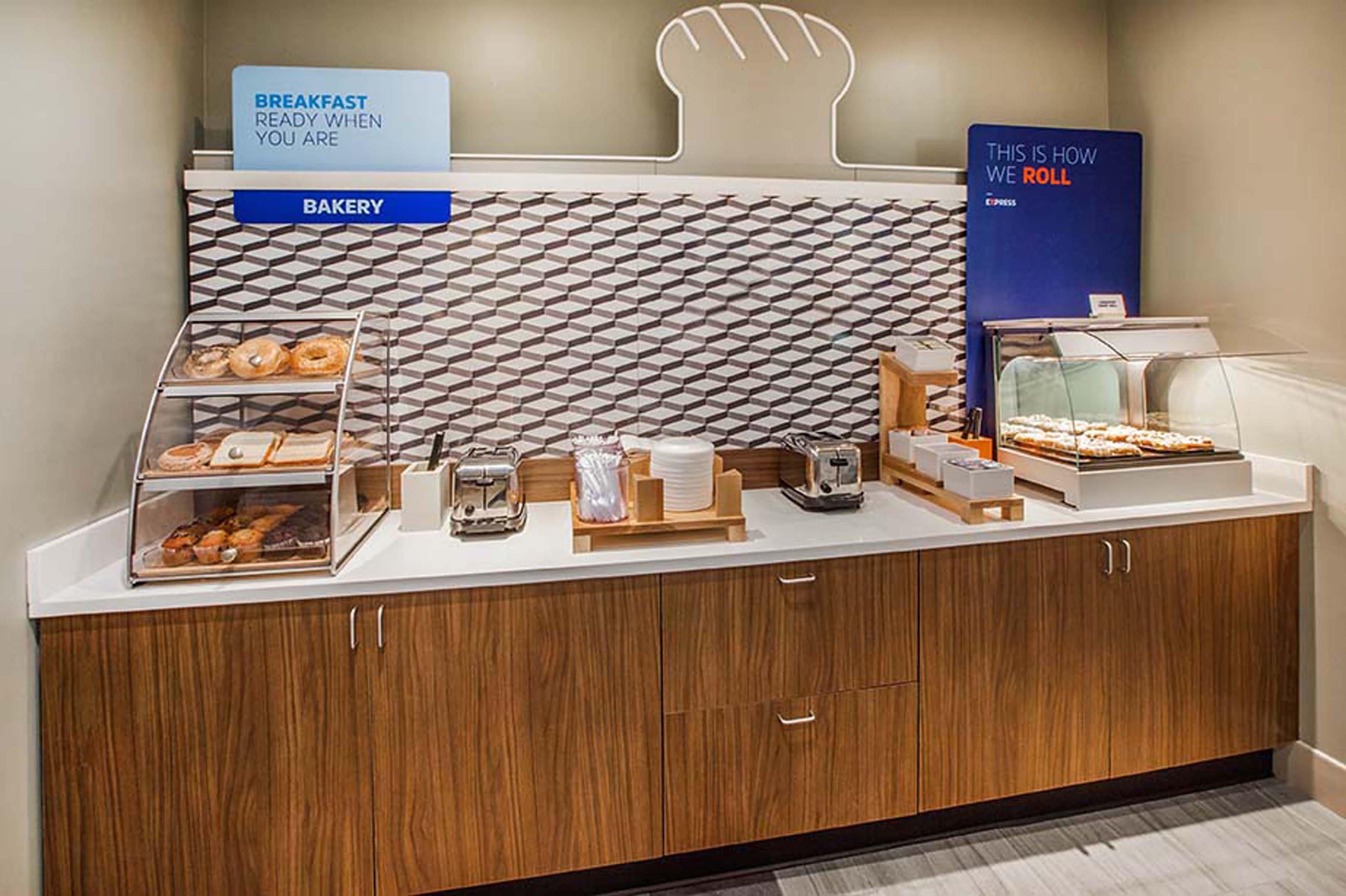 Holiday Inn Express Vermilion By Ihg Εξωτερικό φωτογραφία